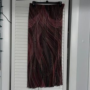 Warm colored midi skirt. Size large.
